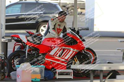 media/Mar-20-2023-Moto Forza (Mon) [[d0bbc59e78]]/Around the Pits/